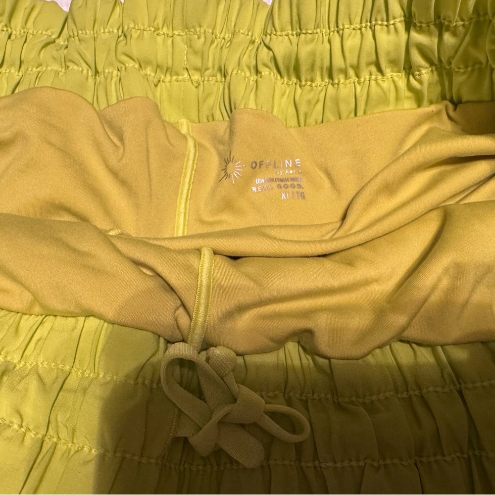 OFFLINE by Aerie hot stuff shorts - Picture 3 of 7